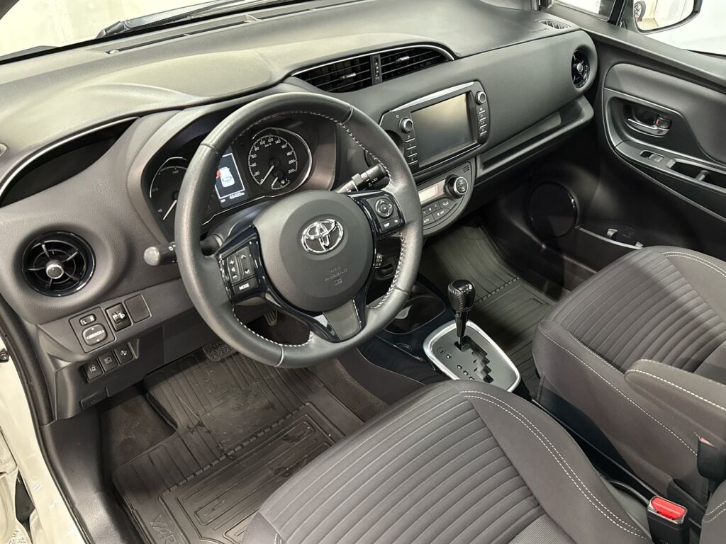 Toyota Yaris 2017 Valkoinen