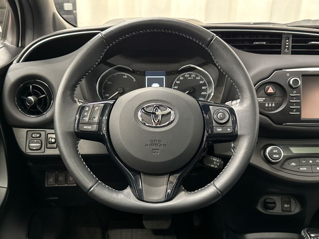 Toyota Yaris 2017 Valkoinen