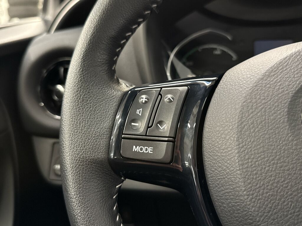 Toyota Yaris 2017 Valkoinen