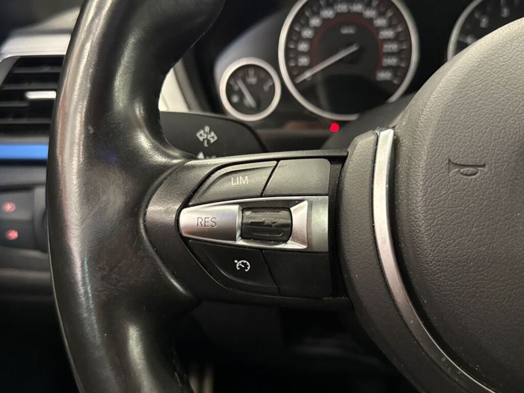 BMW 320 Gran Turismo 2018 Valkoinen