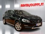 Volvo V60 Cross Country 2017 Musta