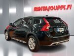 Volvo V60 Cross Country 2017 Musta