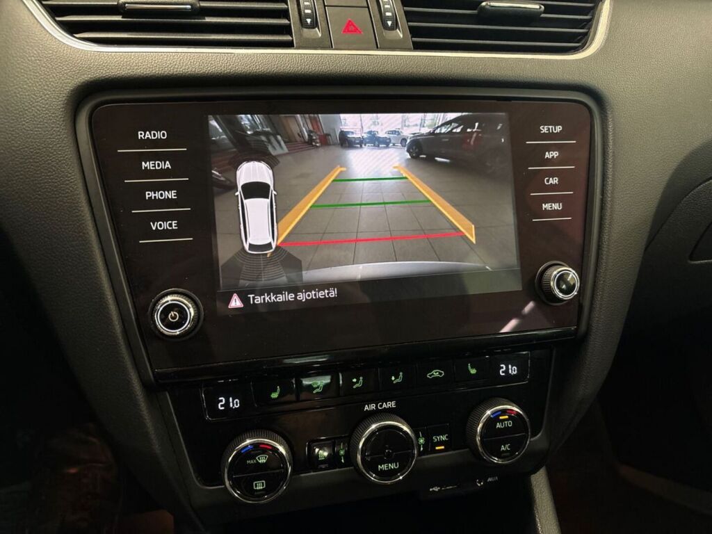 Skoda Octavia 2018 Harmaa