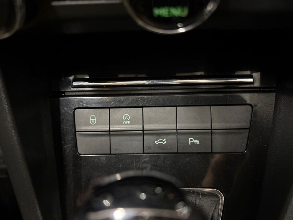 Skoda Octavia 2018 Harmaa