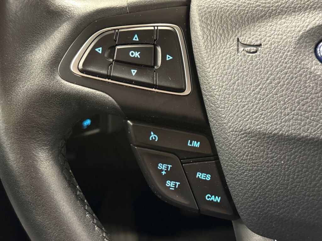 Ford Focus 2017 Harmaa