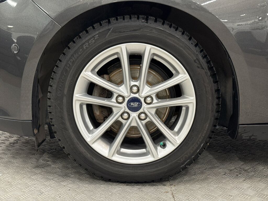 Ford Focus 2017 Harmaa