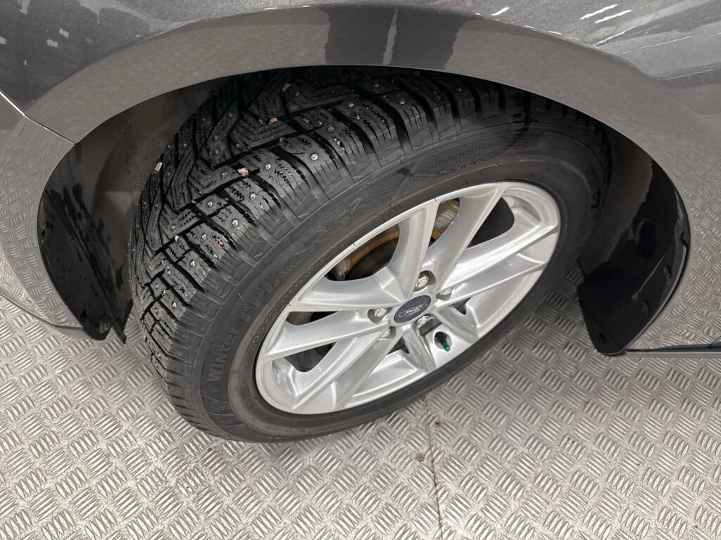 Ford Focus 2017 Harmaa