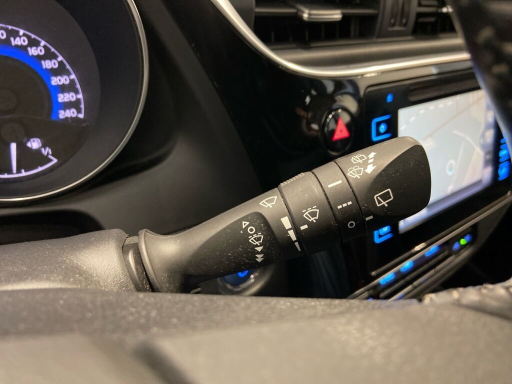 Toyota Auris 2017 Sininen