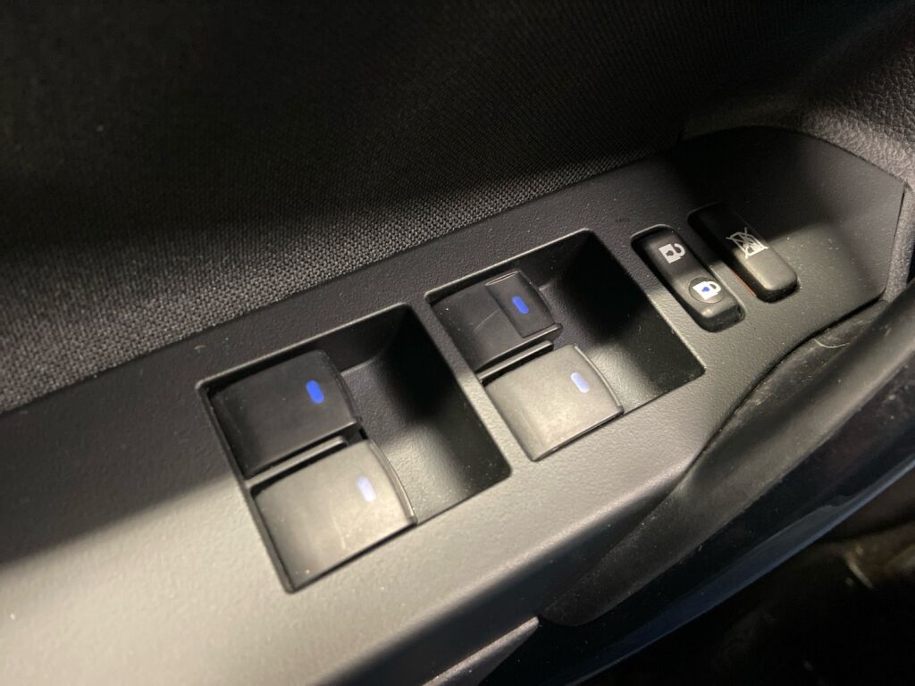 Toyota Auris 2017 Sininen