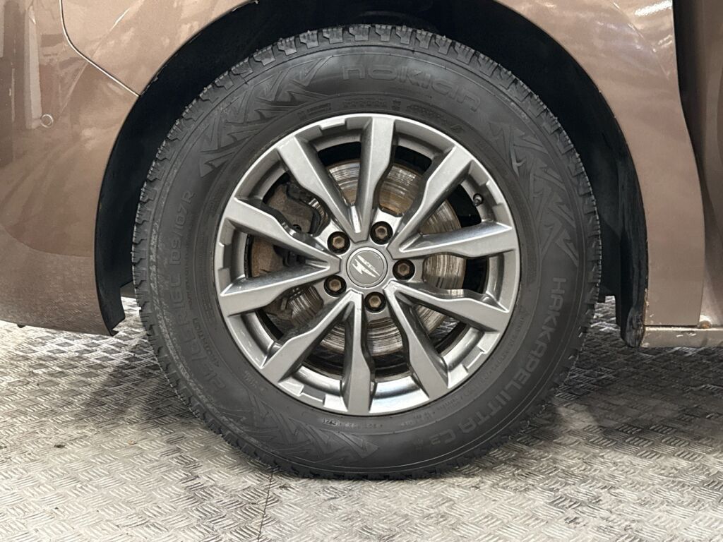 Toyota Proace Verso 2017 Ruskea (beige)