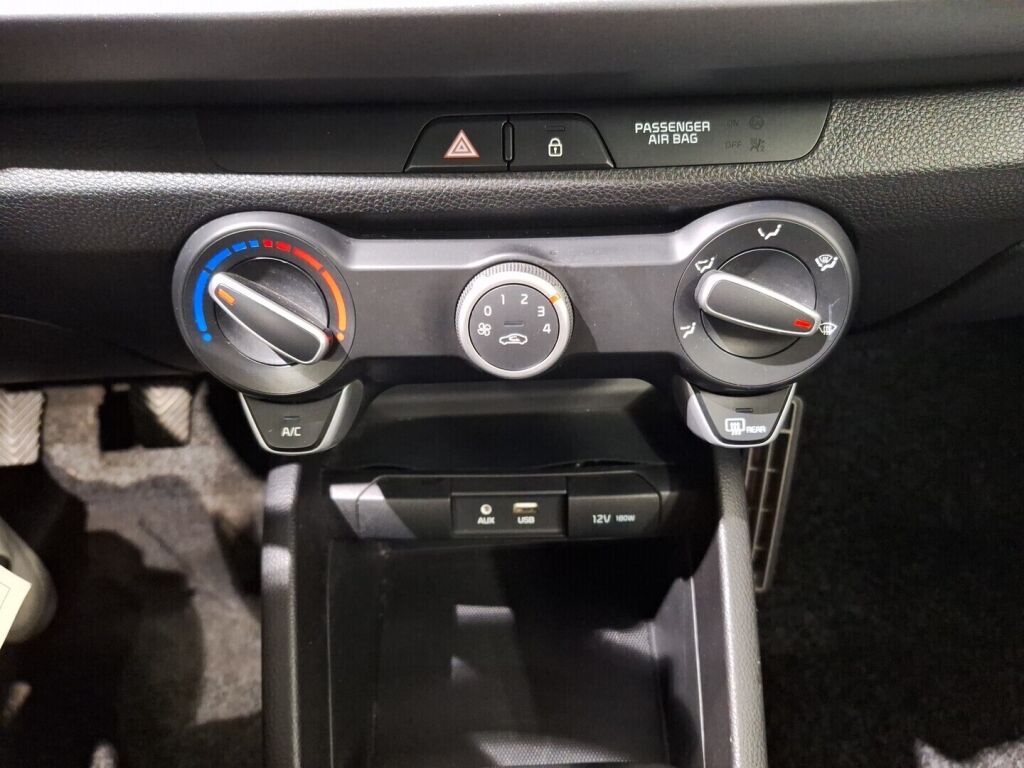Kia Rio 2017 Vihreä