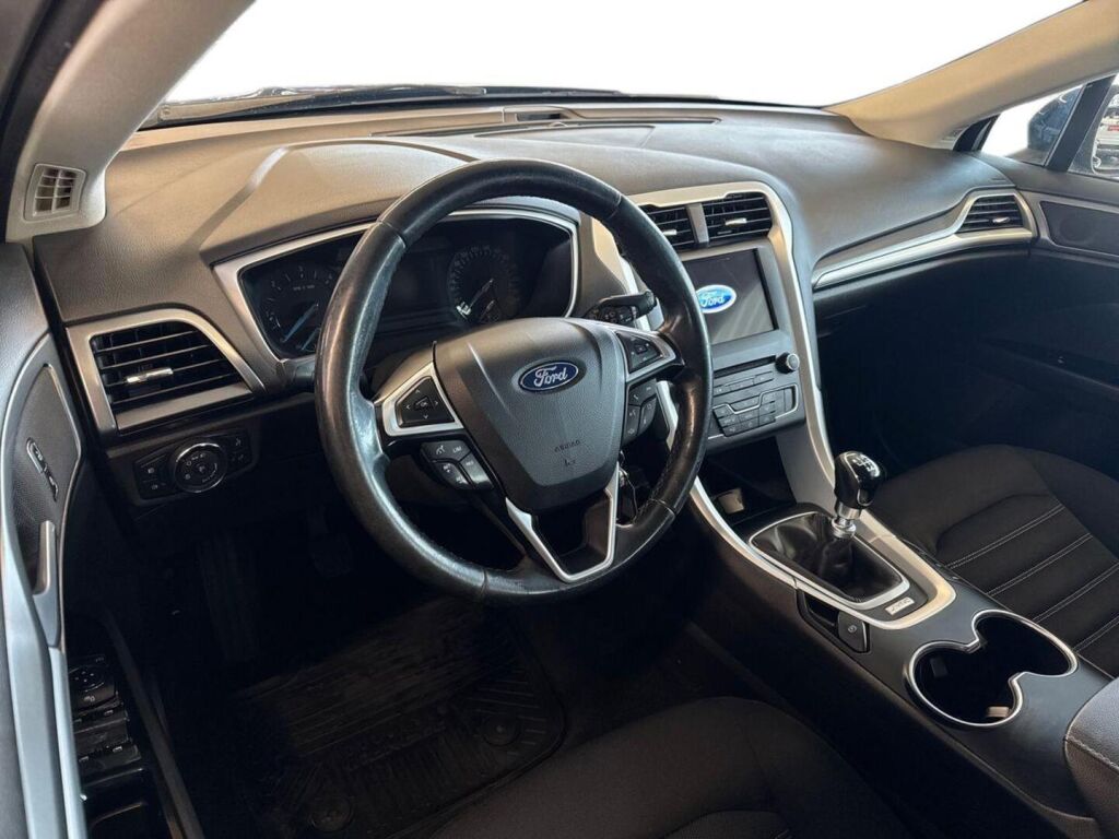 Ford Mondeo 2017 Sininen