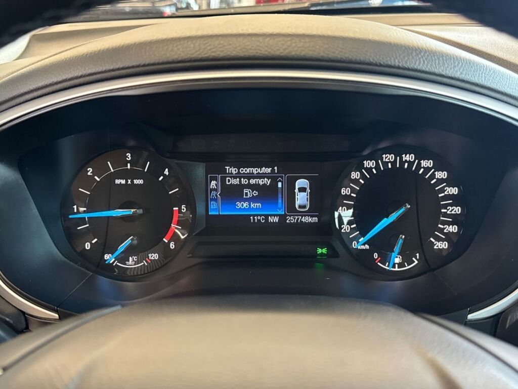 Ford Mondeo 2017 Sininen