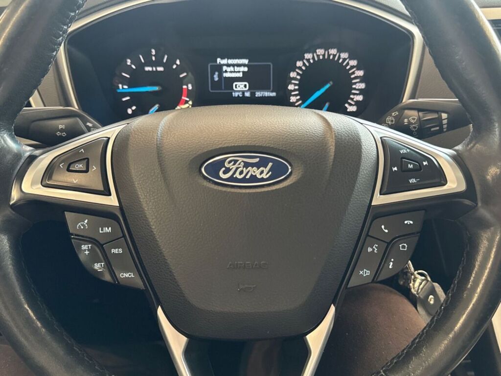 Ford Mondeo 2017 Sininen