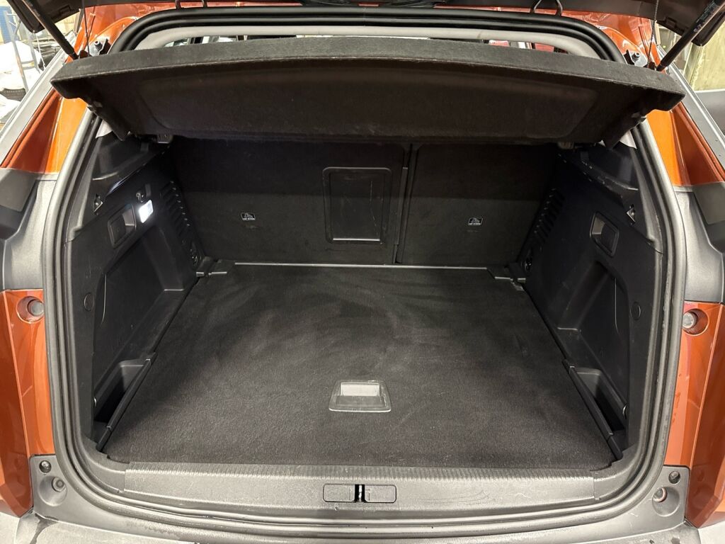 Peugeot 3008 2017 Ruskea (beige)