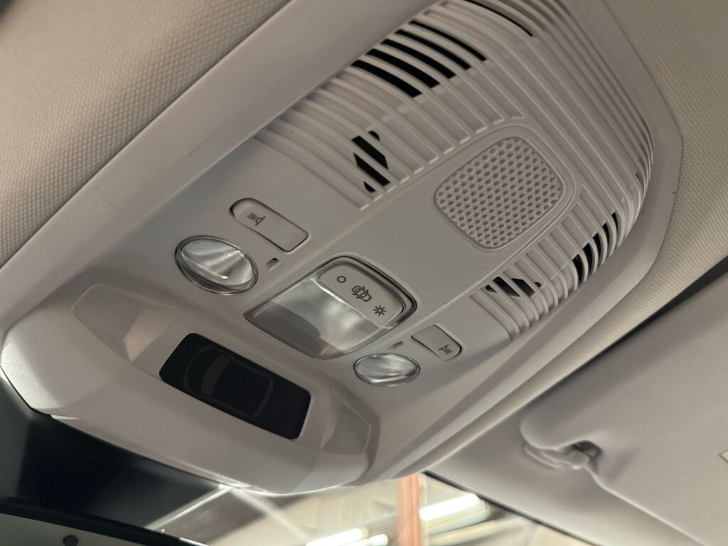 Peugeot 3008 2017 Ruskea (beige)