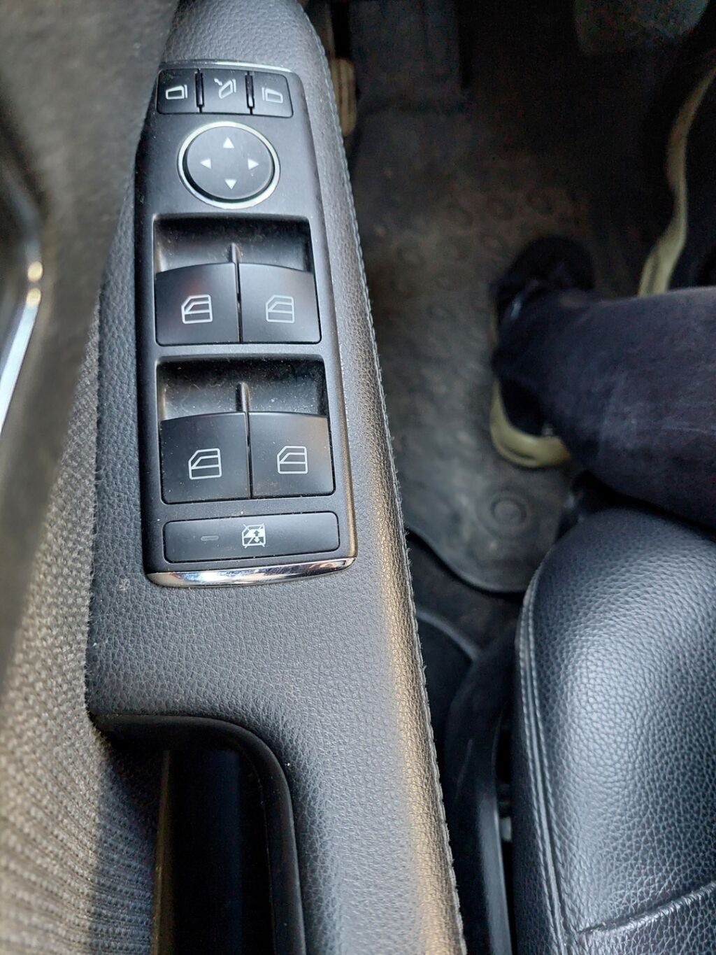 Mercedes-Benz E 2009 Harmaa