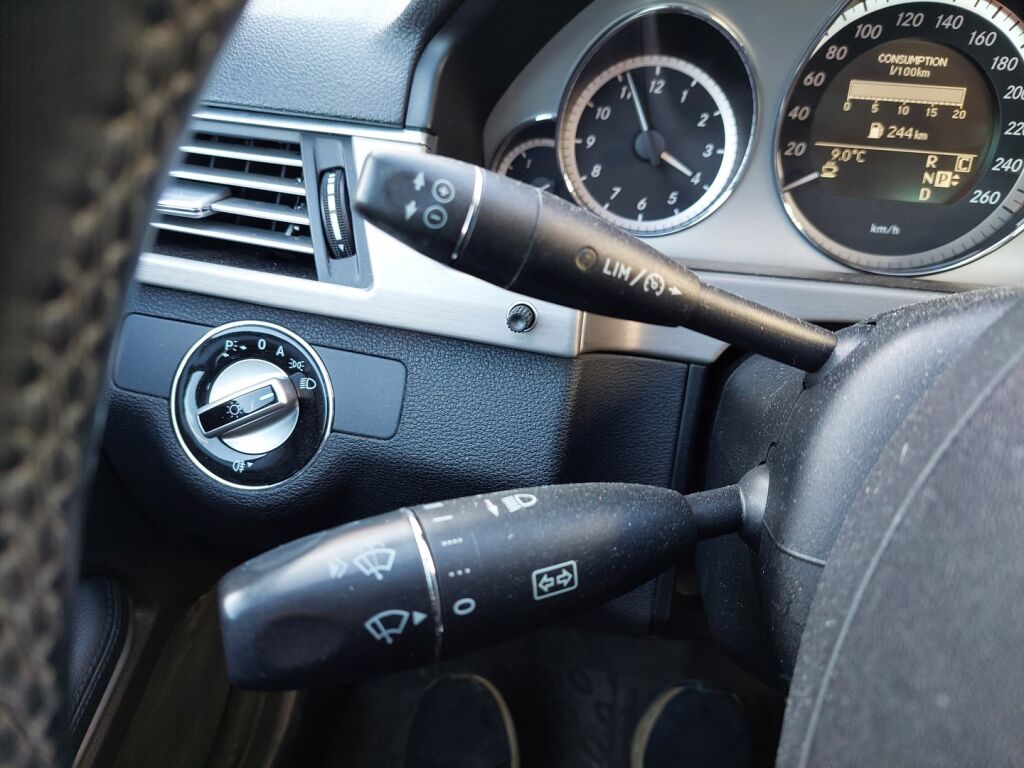 Mercedes-Benz E 2009 Harmaa