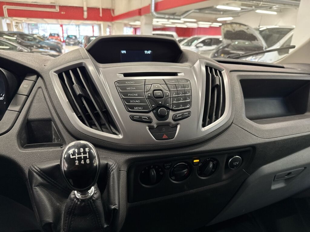 Ford Transit 2018 Valkoinen