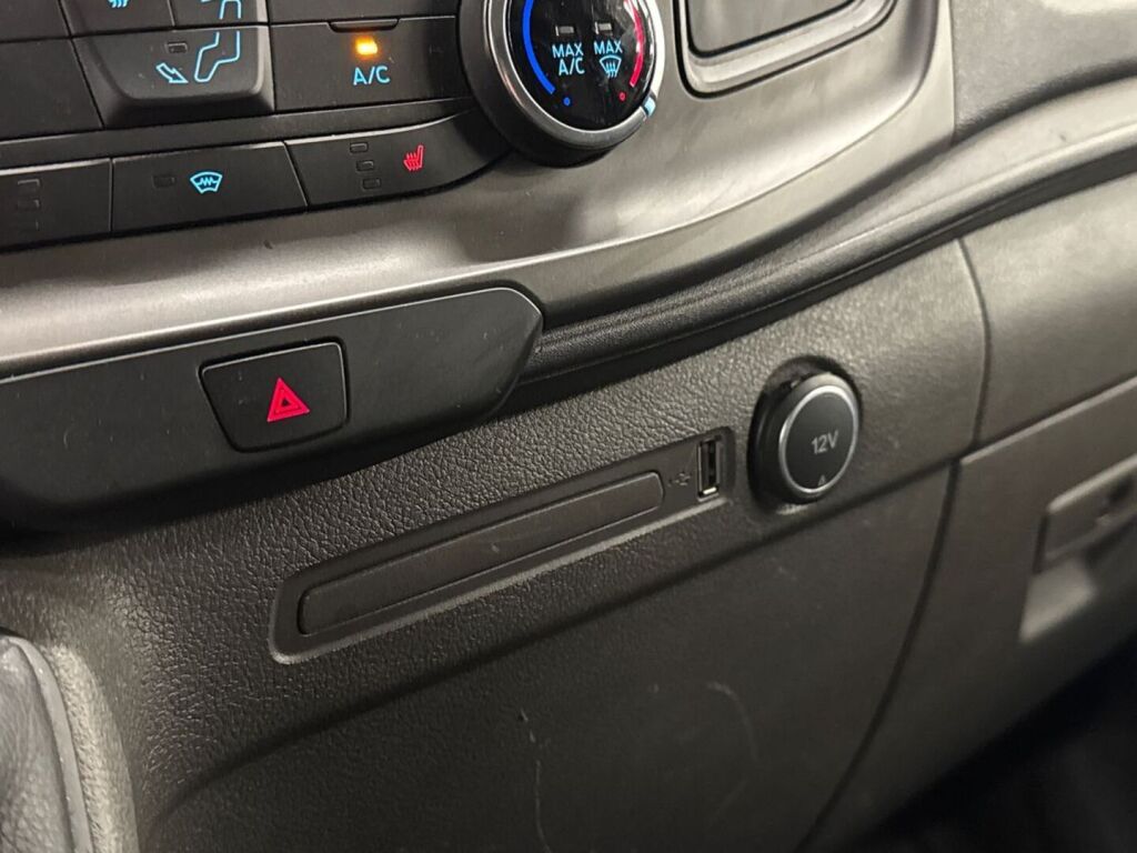 Ford Transit Custom 2019 Valkoinen