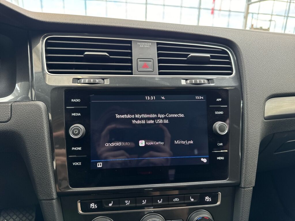 Volkswagen Golf 2018 Harmaa