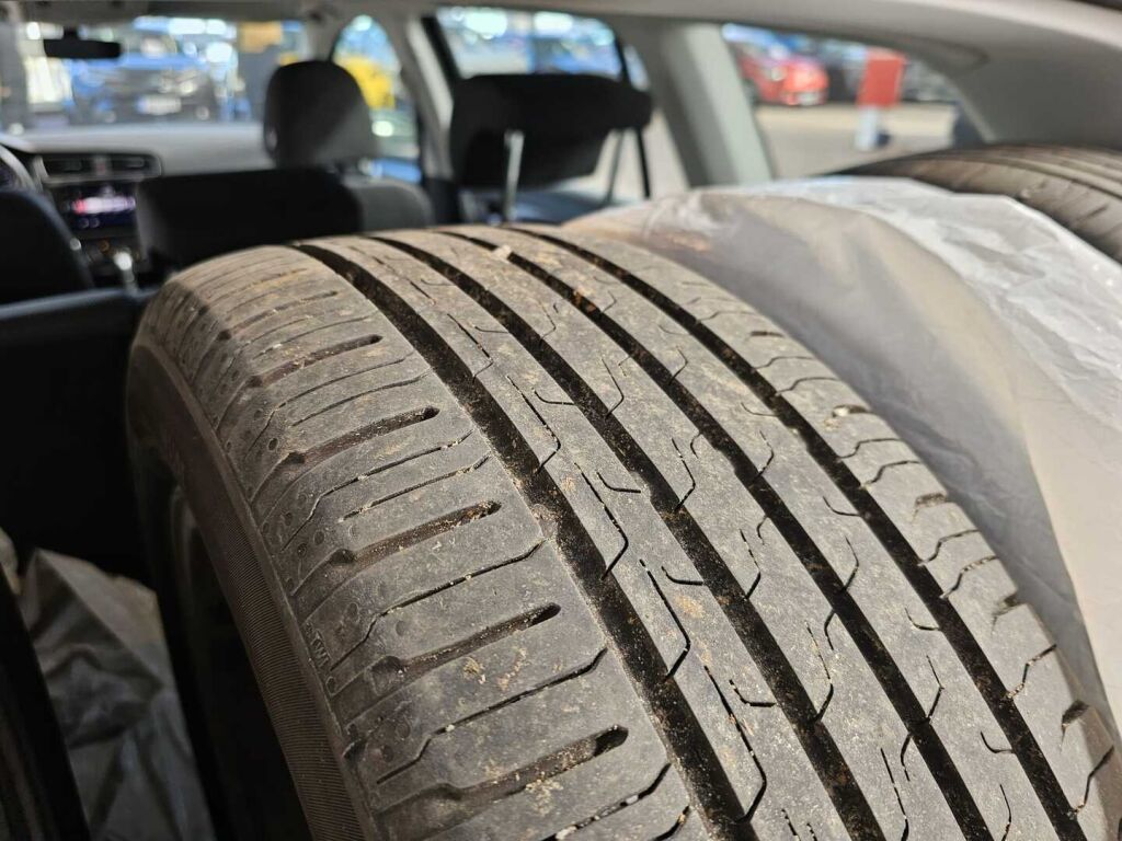 Volkswagen Golf 2018 Harmaa