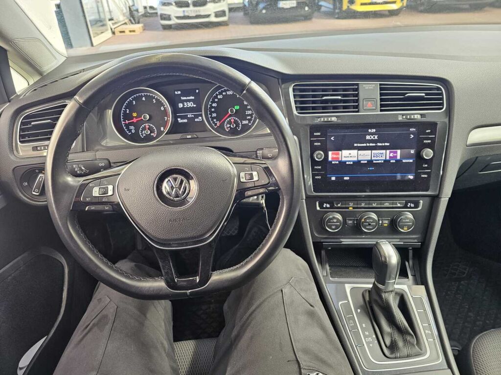Volkswagen Golf 2018 Harmaa