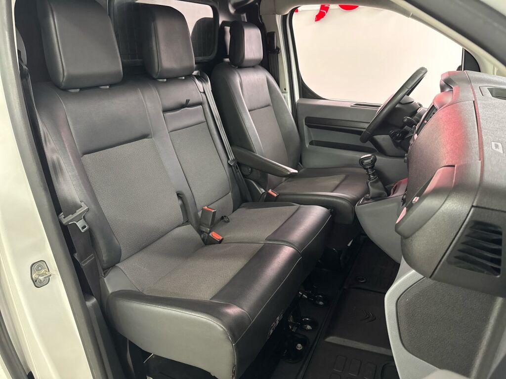 Citroen Jumpy 2018 Valkoinen