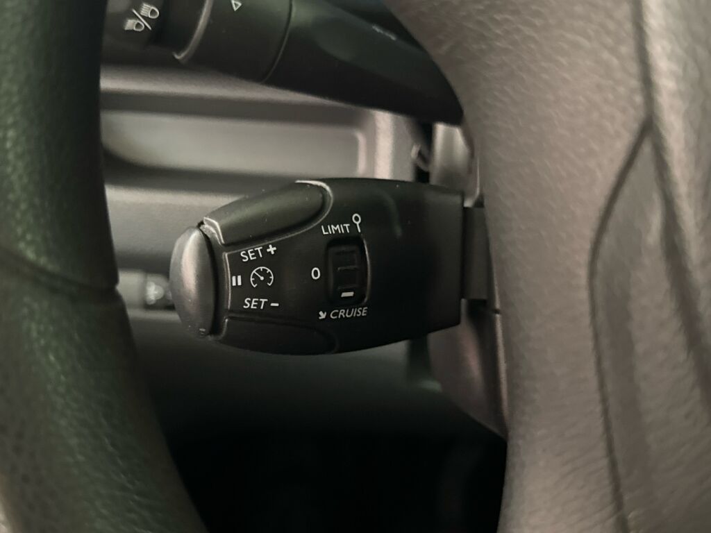 Citroen Jumpy 2018 Valkoinen