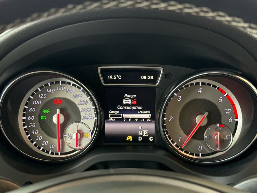 Mercedes-Benz CLA 2015 Harmaa