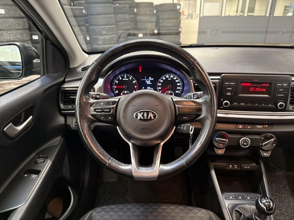 Kia Rio 2018 Musta