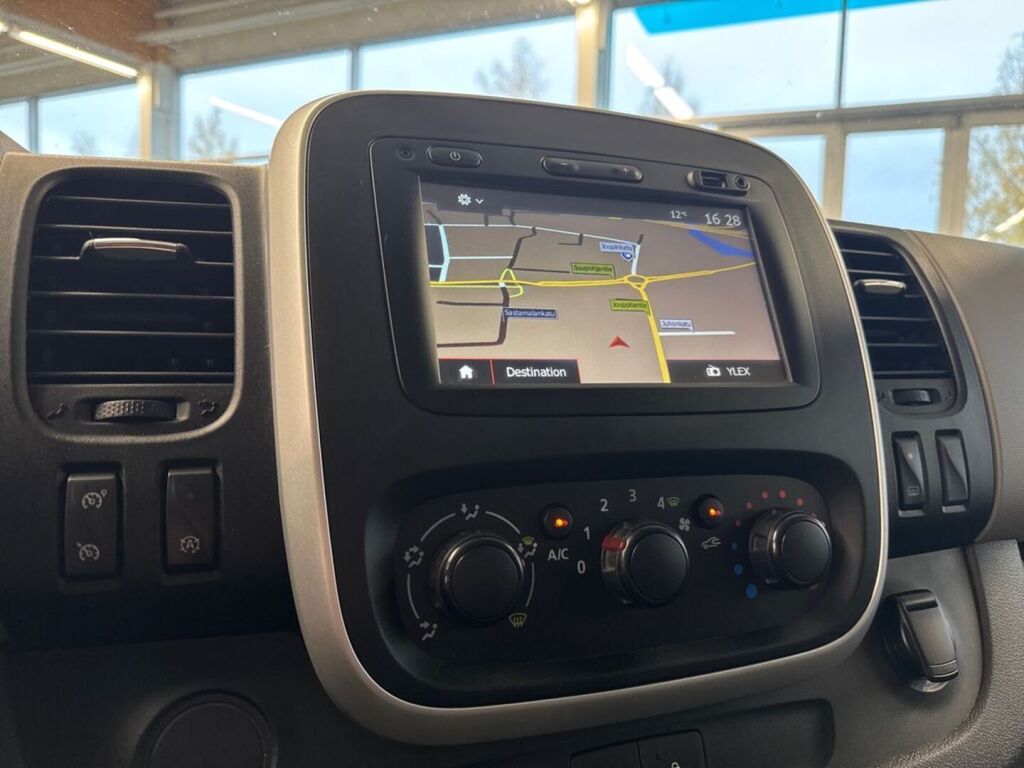 Renault Trafic 2018 Valkoinen