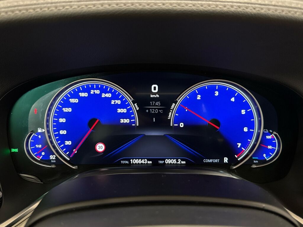 BMW 740 2018 Metallihohtosininen