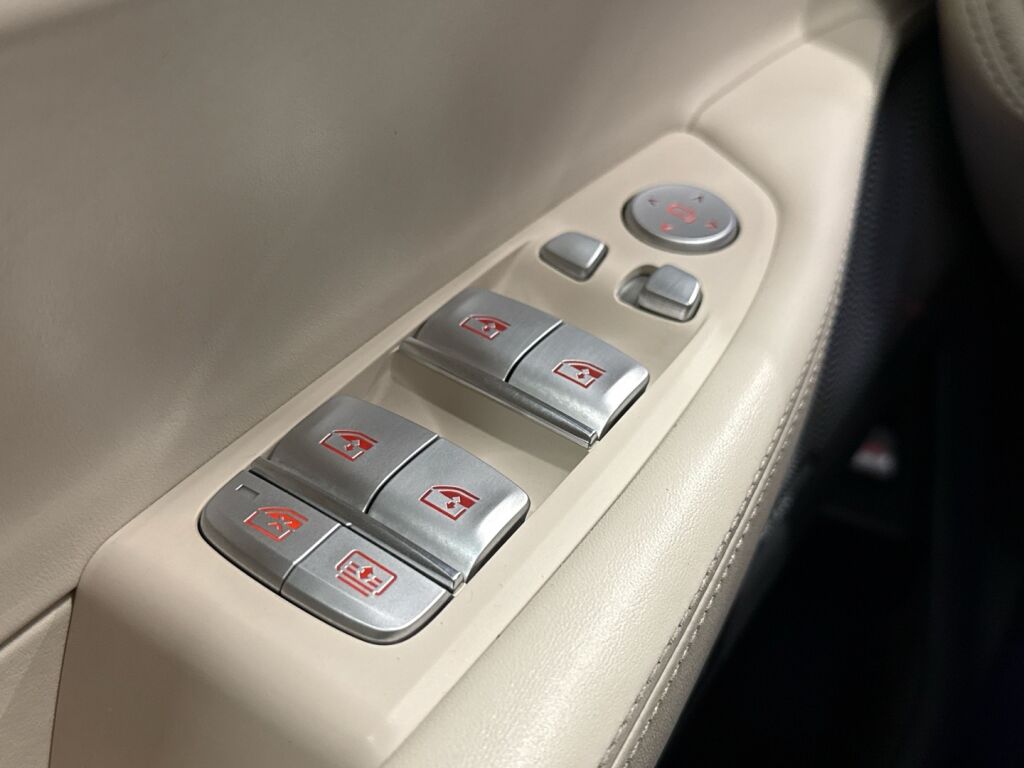 BMW 740 2018 Metallihohtosininen