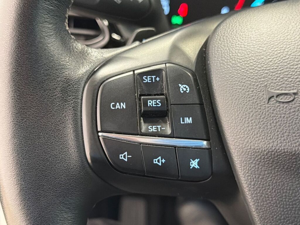 Ford Fiesta 2018 Valkoinen