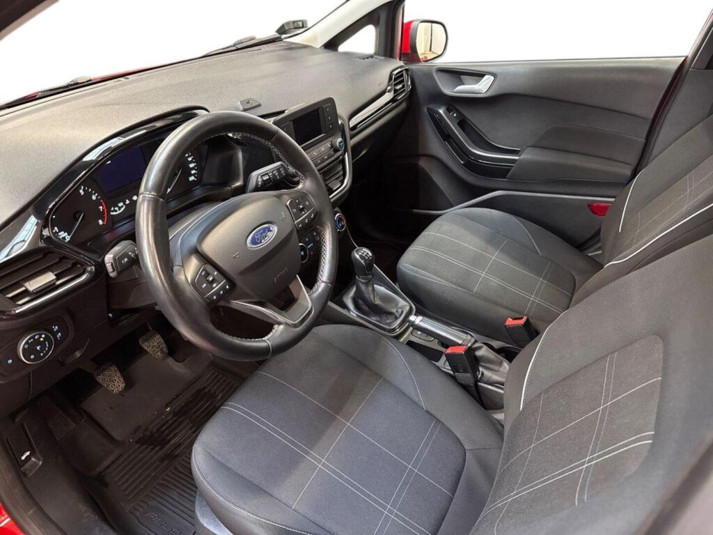 Ford Fiesta 2018 Punainen