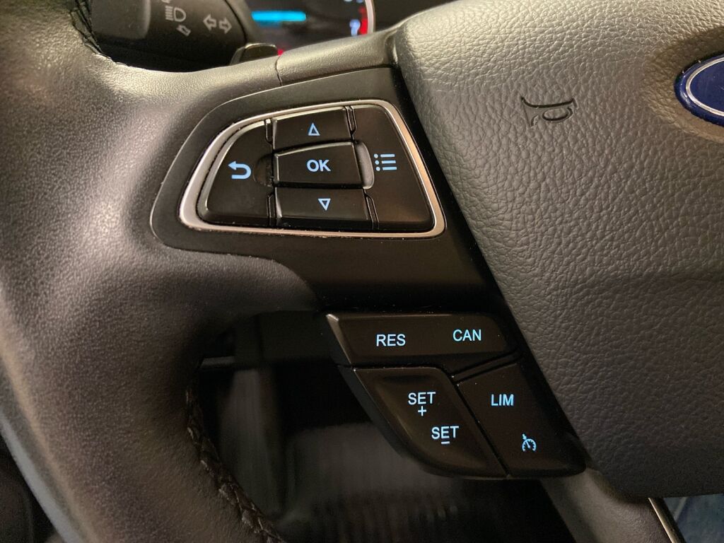 Ford Ecosport 2018 Punainen