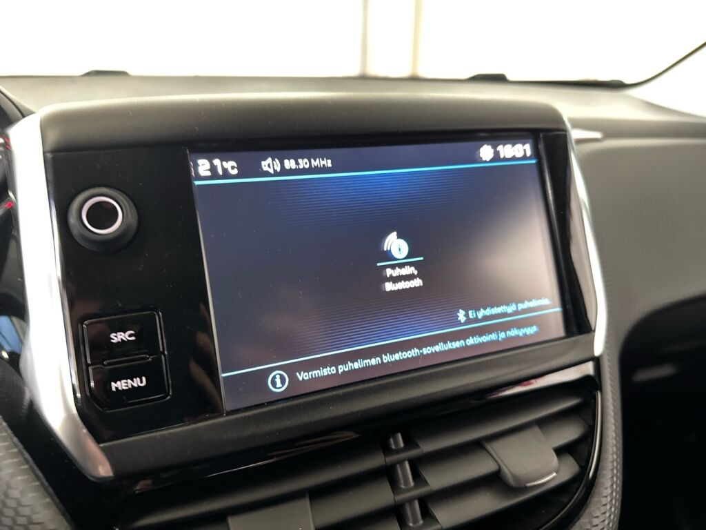 Peugeot 2008 2018 Musta