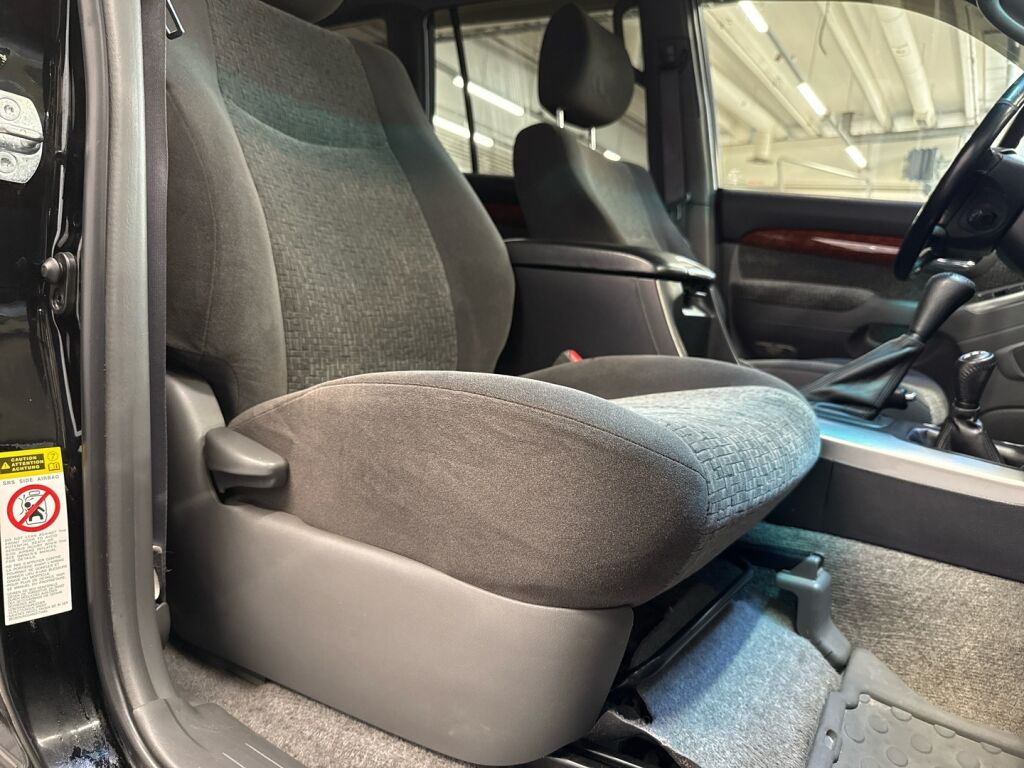 Toyota Land Cruiser 2008 Musta