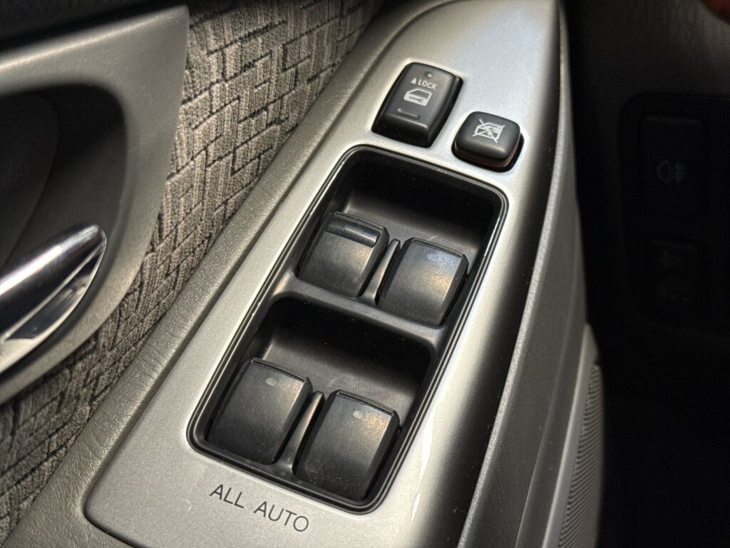 Toyota Land Cruiser 2008 Musta