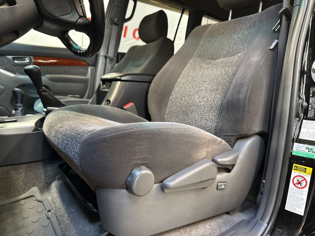 Toyota Land Cruiser 2008 Musta