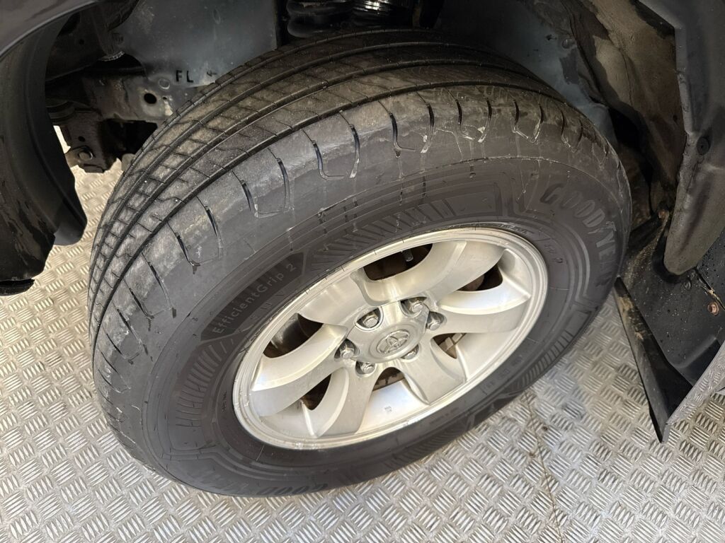 Toyota Land Cruiser 2008 Musta