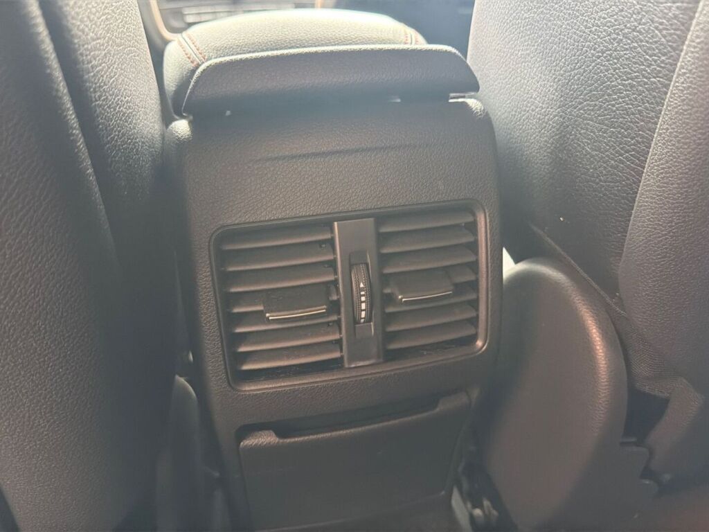 Mercedes-Benz CLA 2015 Musta