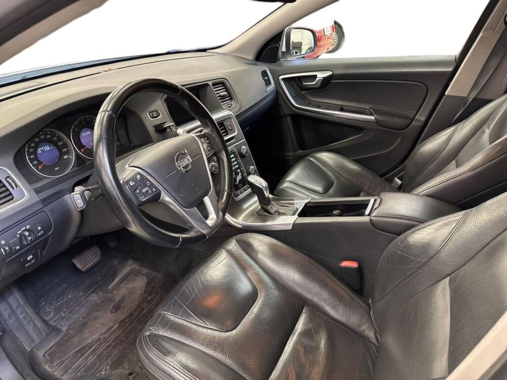 Volvo V60 2013 Valkoinen