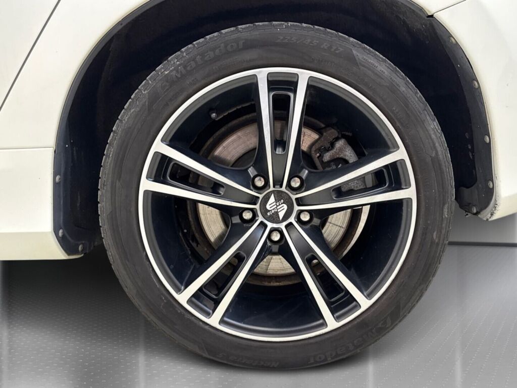Volvo V60 2013 Valkoinen