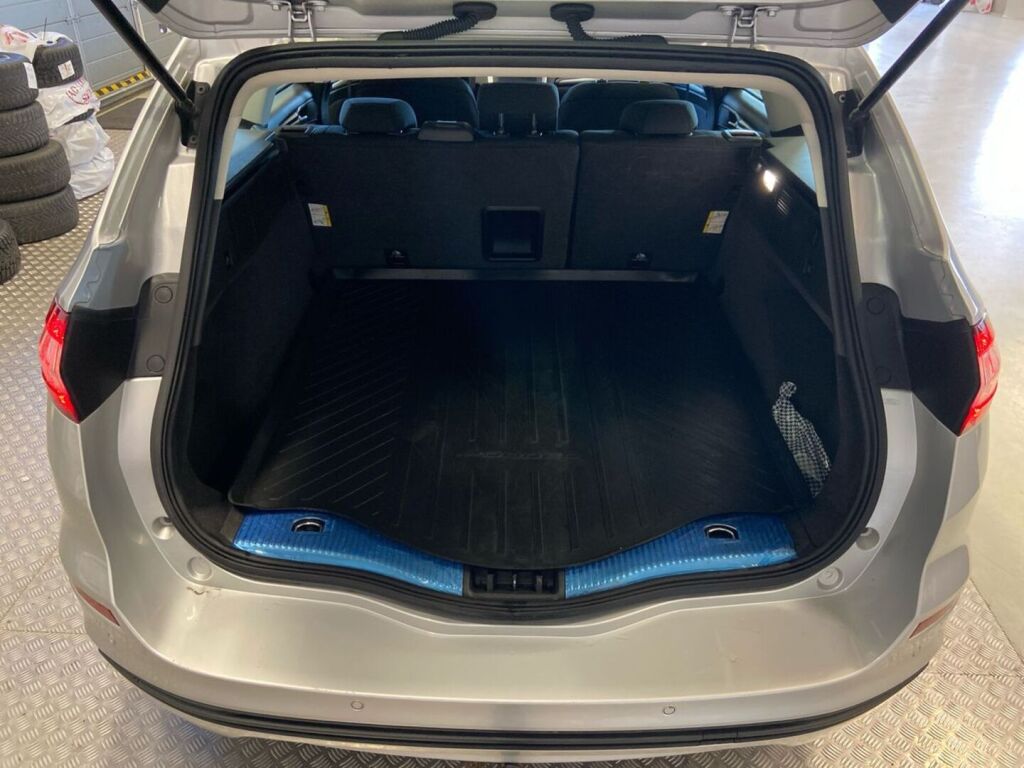 Ford Mondeo 2019 Harmaa