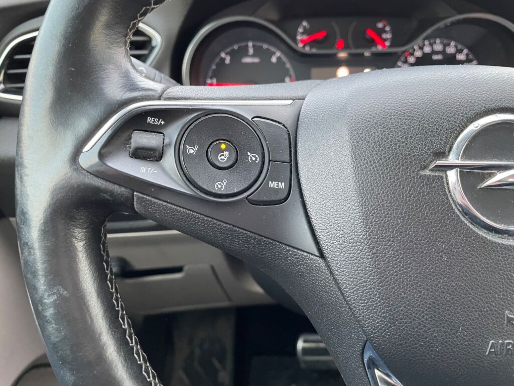 Opel Grandland X 2018 Punainen