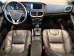 Volvo V40 Cross Country 2019 Musta