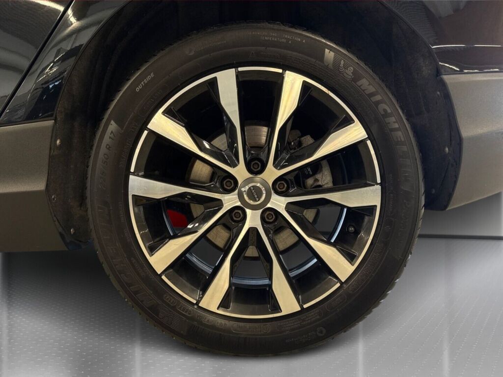 Volvo V40 Cross Country 2019 Musta