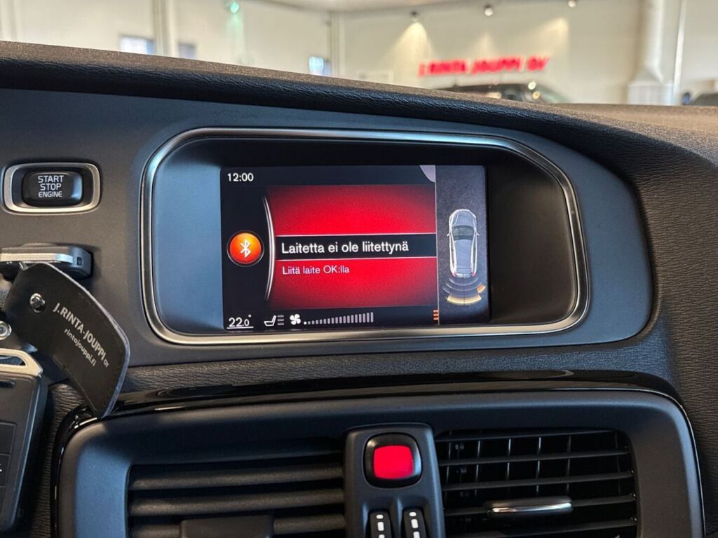 Volvo V40 Cross Country 2019 Musta